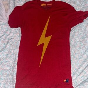 Aviator Nation tee- too small for me now and just sits in my closet ⚡️